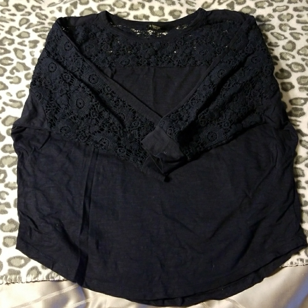 Dark blue quarter sleeve top